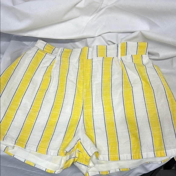 Altar'd State Pants - Altar’d State  Striped Yellow and White stretchy lined cotton  Shorts